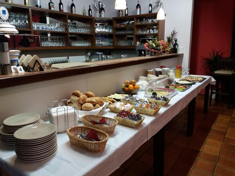 Хостел Restaurant El Greco Gundelfingen an der Donau Екстер'єр фото